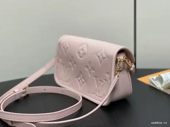 WIS CM Diane-19*10.5*6 VUITTON Nano LOUIS 0326